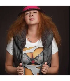 Прикольные футболки:  футболка мегабюст фото