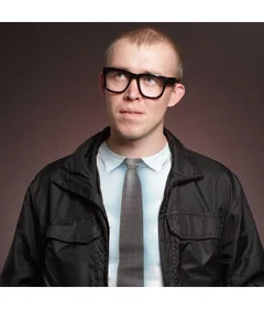 Прикольные футболки:  футболка с галстуком